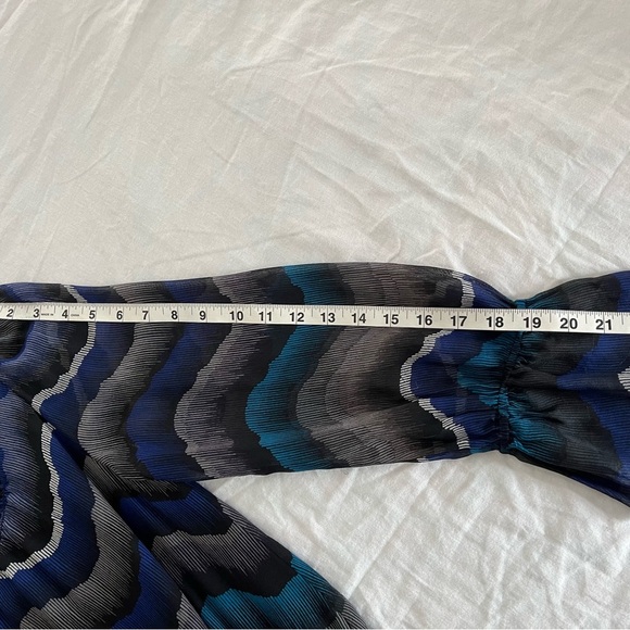 Diane Von Furstenburg Kelley Smocked Chiffon Silk Peacock Chevron Dress sz 12 - Picture 12 of 16